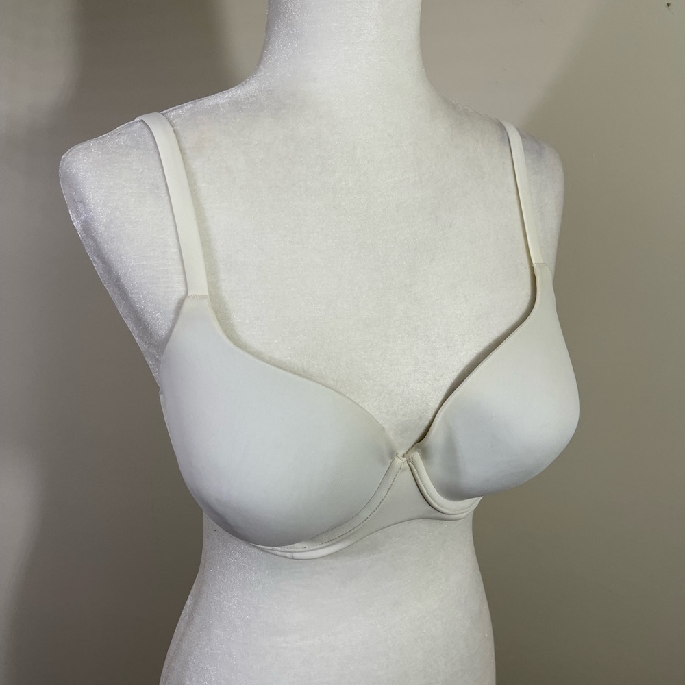 Ambrielle sz 36C bra in off white tee shirt friendly - Picture 5 of 8